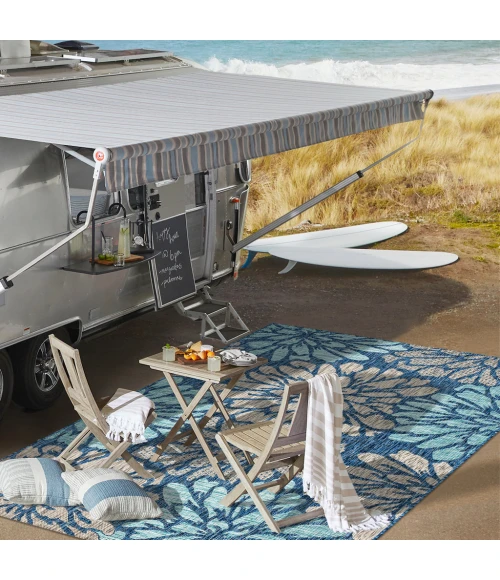 Zinnia Modern Floral Textured Weave Navy/Aqua 6' Round Indoor/Outdoor Area Rug