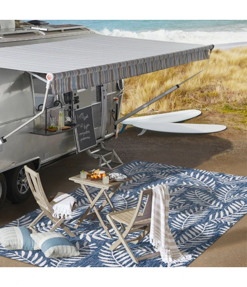 Nevis Palm Frond Navy/Ivory 5' Square Indoor/Outdoor Area Rug