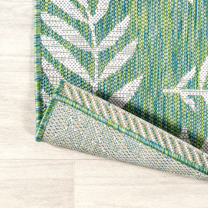 Nevis Palm Frond Cream/Green 5' Round Indoor/Outdoor Area Rug