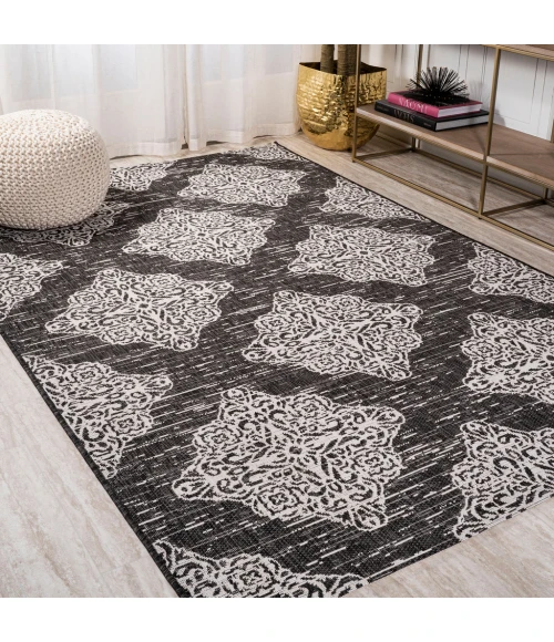 Tuscany Ornate Medallions Black/Ivory 4 ft. x 6 ft. Indoor/Outdoor Area Rug