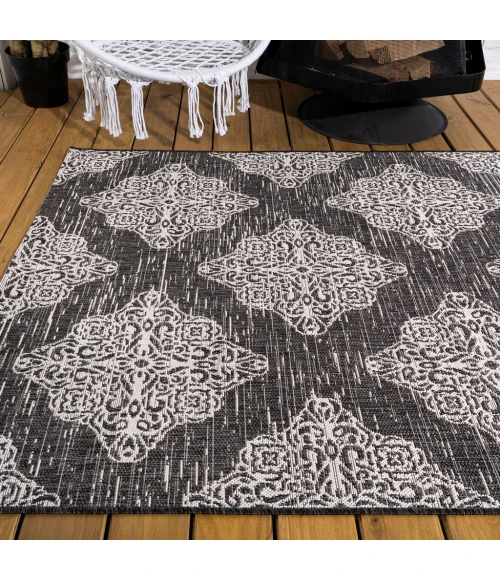 Tuscany Ornate Medallions Black/Ivory 4 ft. x 6 ft. Indoor/Outdoor Area Rug