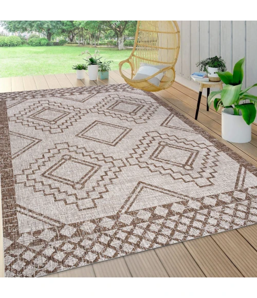 Marokko Diamond Tribal Medallion Beige/Brown 5 ft. x 8 ft. Indoor/Outdoor Area Rug