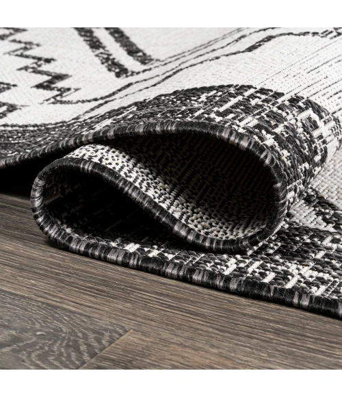 Marokko Diamond Tribal Medallion Ivory/Black 2 ft. x 8 ft. Indoor/Outdoor Runner Rug