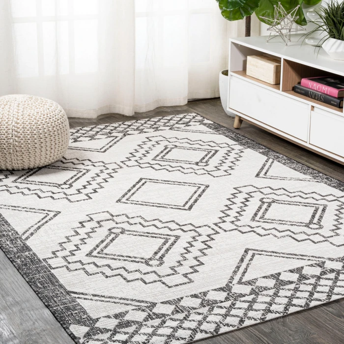Marokko Diamond Tribal Medallion Ivory/Black 3 ft. x 5 ft. Indoor/Outdoor Area Rug