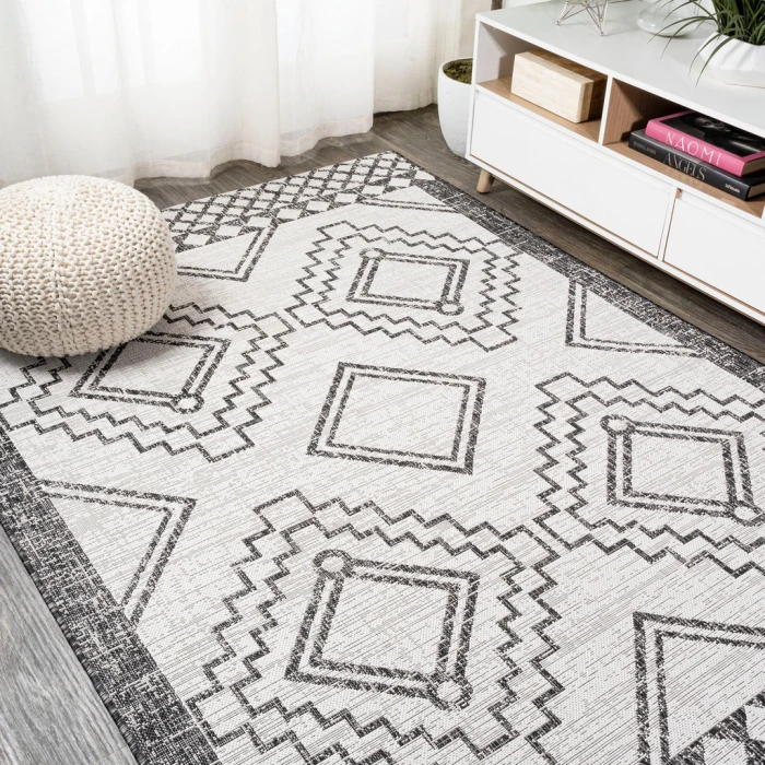 Marokko Diamond Tribal Medallion Ivory/Black 3 ft. x 5 ft. Indoor/Outdoor Area Rug