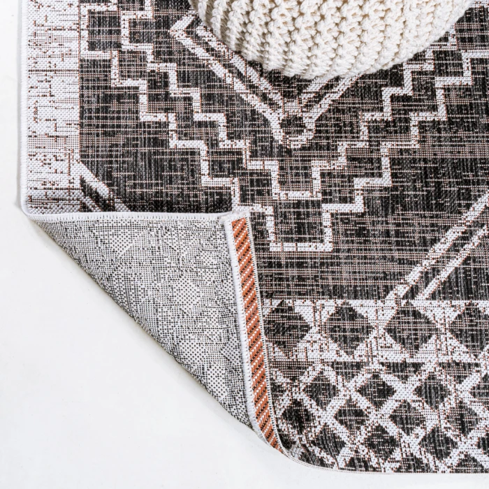 Marokko Diamond Tribal Medallion Black/Ivory 3 ft. x 5 ft. Indoor/Outdoor Area Rug