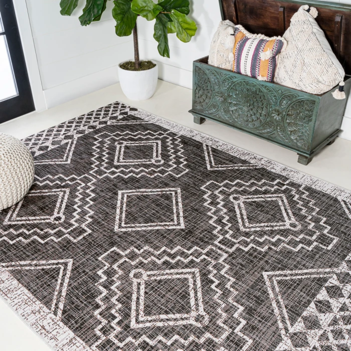 Marokko Diamond Tribal Medallion Black/Ivory 3 ft. x 5 ft. Indoor/Outdoor Area Rug