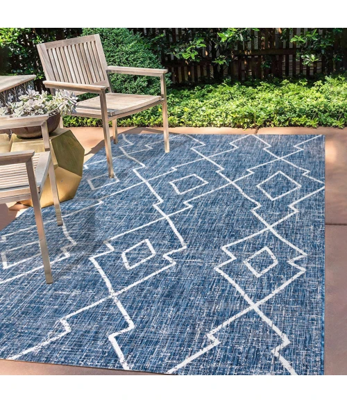 Carwa Tribal Diamond Trellis Blue/Ivory 4 ft. x 6 ft. Indoor/Outdoor Area Rug
