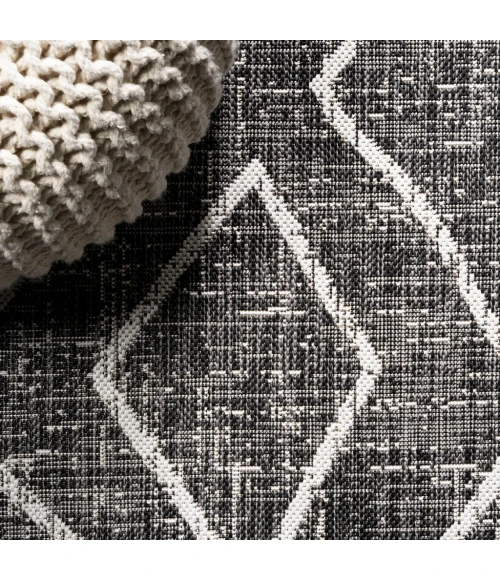 Carwa Tribal Diamond Trellis Black/Ivory 2 ft. x 8 ft. Indoor/Outdoor Runner Rug