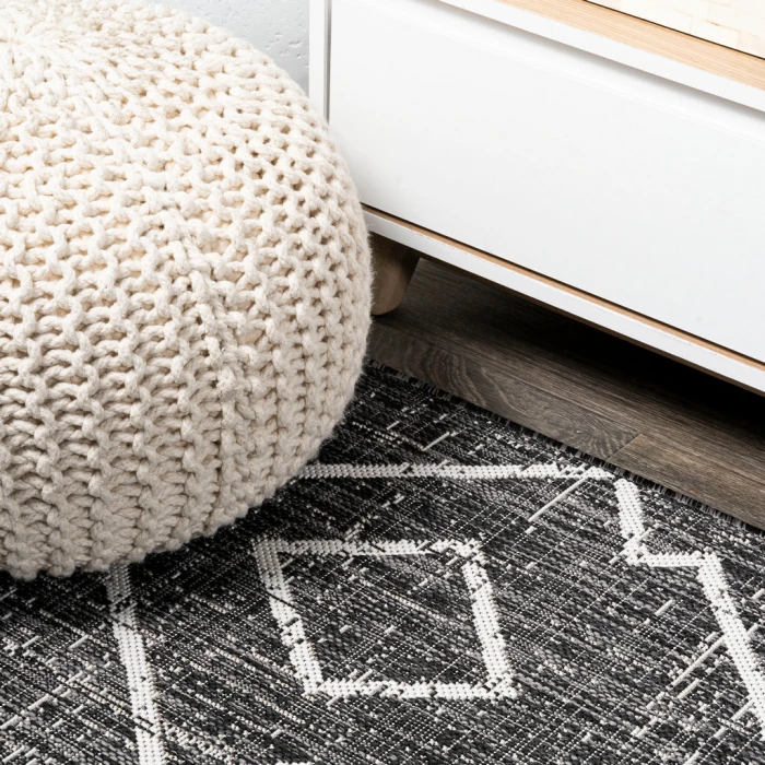 Carwa Tribal Diamond Trellis Black/Ivory 2 ft. x 10 ft. Indoor/Outdoor Runner Rug