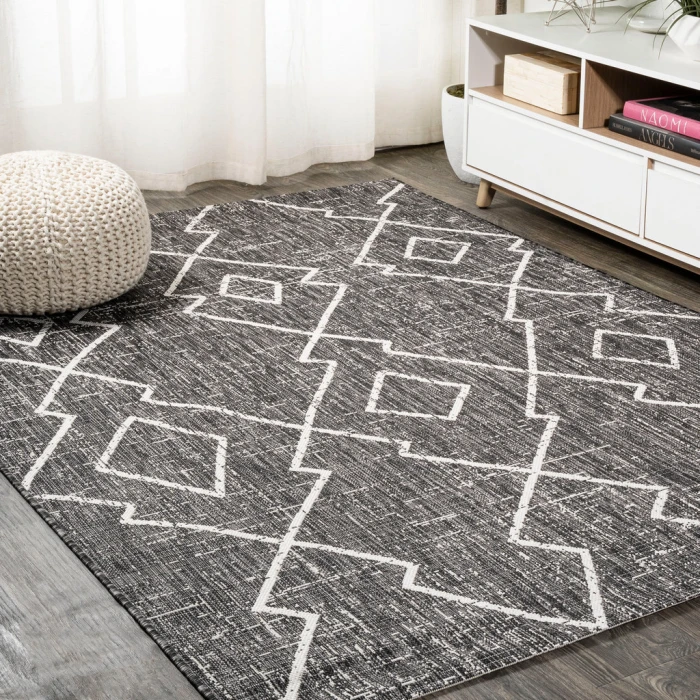 Carwa Tribal Diamond Trellis Black/Ivory 8 ft. x 10 ft. Indoor/Outdoor Area Rug