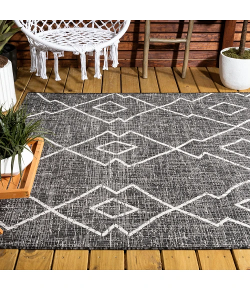 Carwa Tribal Diamond Trellis Black/Ivory 8 ft. x 10 ft. Indoor/Outdoor Area Rug