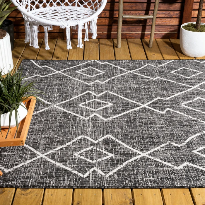 Carwa Tribal Diamond Trellis Black/Ivory 8 ft. x 10 ft. Indoor/Outdoor Area Rug
