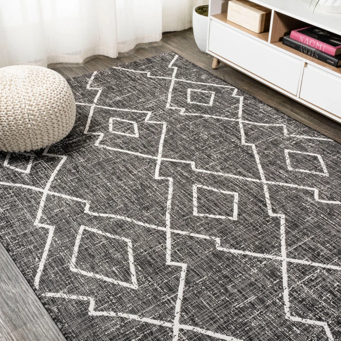 Carwa Tribal Diamond Trellis Black/Ivory 8 ft. x 10 ft. Indoor/Outdoor Area Rug