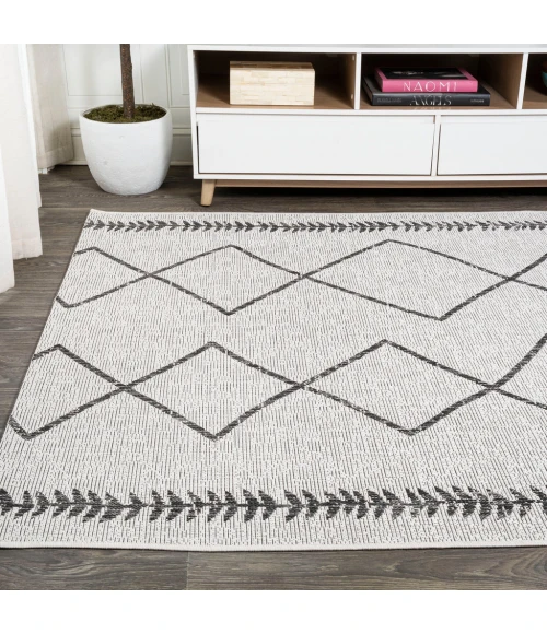 Derya Tribal Diamond Trellis Ivory/Black 3 ft. x 5 ft. Indoor/Outdoor Area Rug