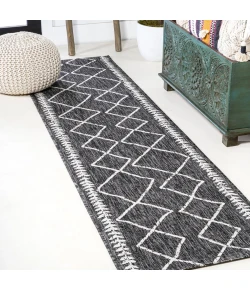 Jonathany Santa Monica SMB129E Black/Ivory Area Rug 2 ft. 2 in. X 10 ft. Runner