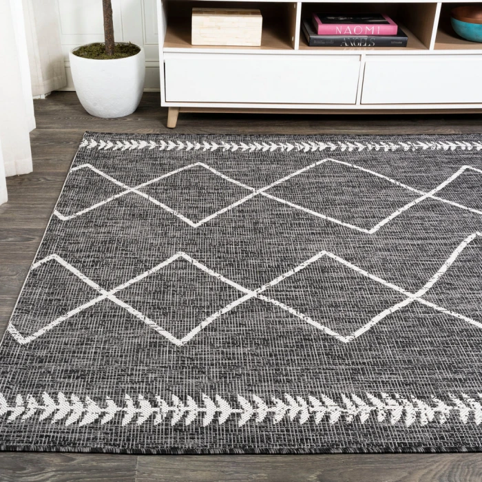 Derya Tribal Diamond Trellis Black/Ivory 5 ft. x 8 ft. Indoor/Outdoor Area Rug