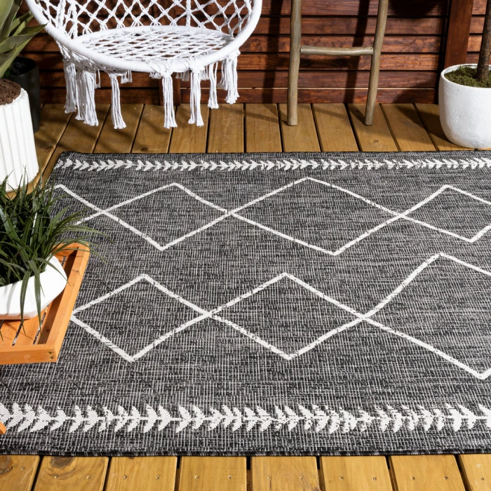 Derya Tribal Diamond Trellis Black/Ivory 5 ft. x 8 ft. Indoor/Outdoor Area Rug