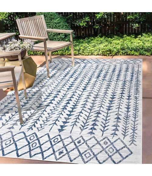 Tokay Bohemian Geometric Ivory/Blue 3 ft. x 5 ft. Indoor/Outdoor Area Rug
