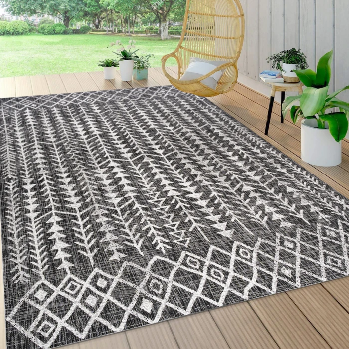 Tokay Bohemian Geometric Black/Ivory 3 ft. x 5 ft. Indoor/Outdoor Area Rug