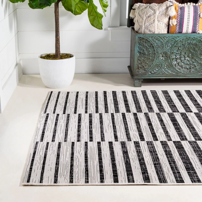 Sukie Modern Offset Stripe Ivory/Black 3 ft. x 5 ft. Indoor/Outdoor Area Rug