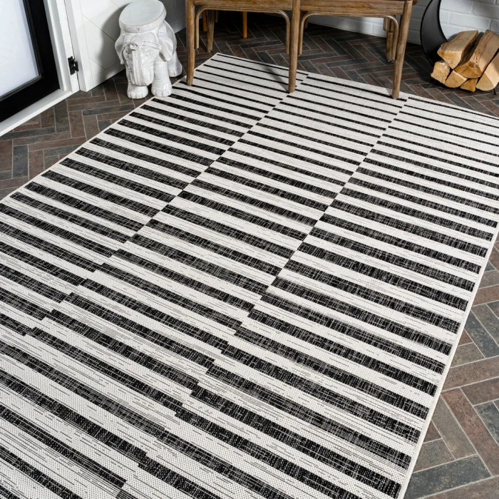 Sukie Modern Offset Stripe Ivory/Black 3 ft. x 5 ft. Indoor/Outdoor Area Rug