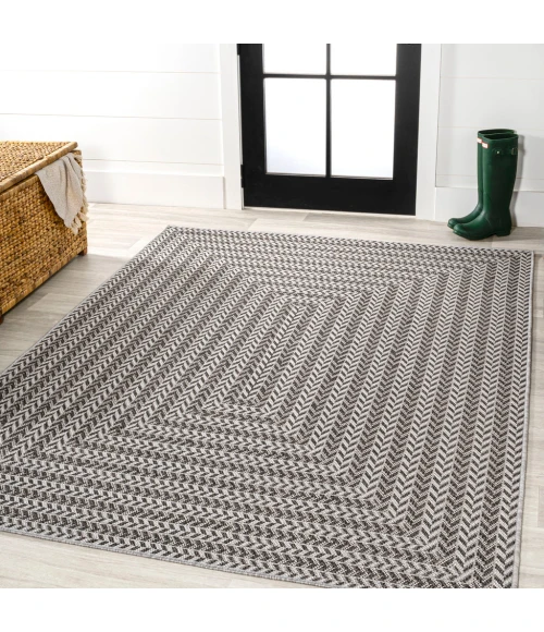Chevron Modern Concentric Squares Black/Light Gray 8 ft. x 10 ft. Indoor/Outdoor Area Rug