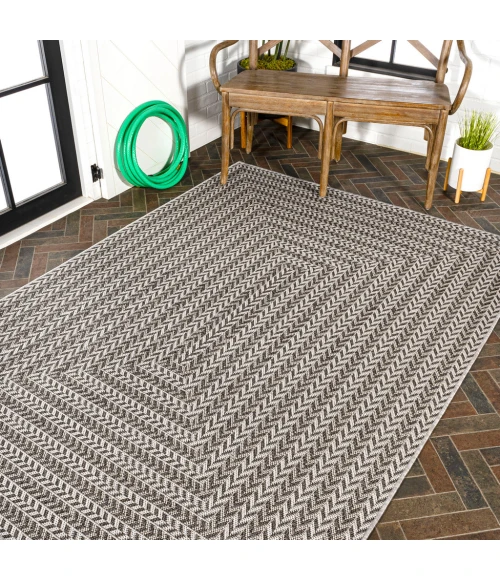 Chevron Modern Concentric Squares Black/Light Gray 8 ft. x 10 ft. Indoor/Outdoor Area Rug