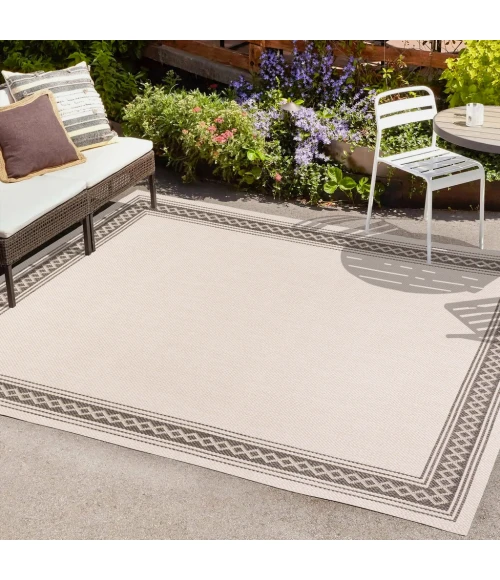 Lucia Classic Diamond Border Cream/Black 5 ft. x 8 ft. Indoor/Outdoor Area Rug
