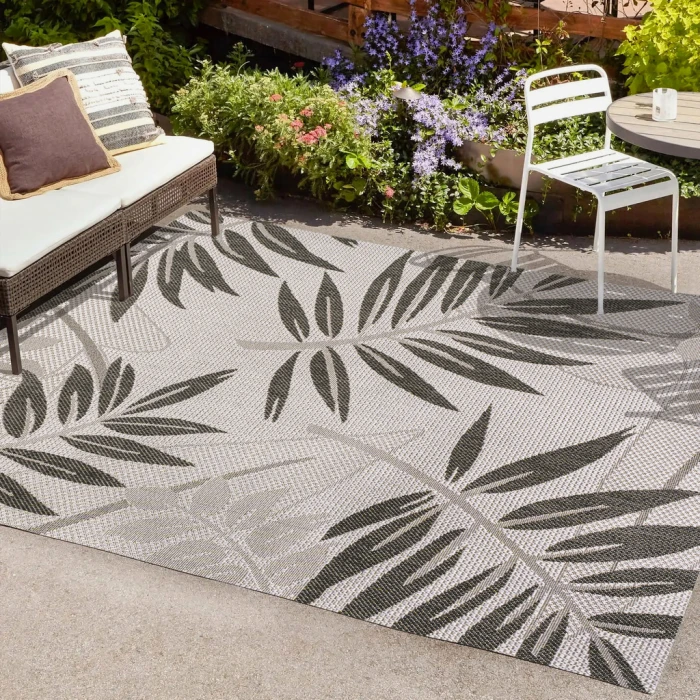 Havana Tropical Palm Leaf Gray/Black 4 ft. x 6 ft. Indoor/Outdoor Area Rug