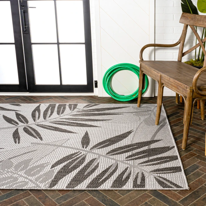 Havana Tropical Palm Leaf Gray/Black 4 ft. x 6 ft. Indoor/Outdoor Area Rug