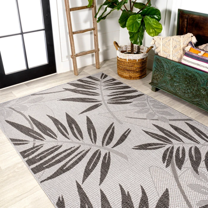 Havana Tropical Palm Leaf Gray/Black 4 ft. x 6 ft. Indoor/Outdoor Area Rug