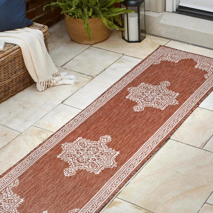 Jonathan Y SANTA MONICA Red SMB300E 2ft. X 8ft. Rect. Rug