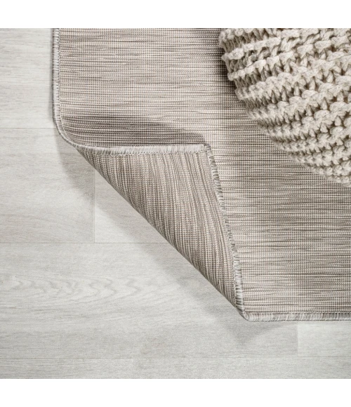 Ethan Modern Flatweave Solid Light Gray 6' Square Indoor/Outdoor Area Rug