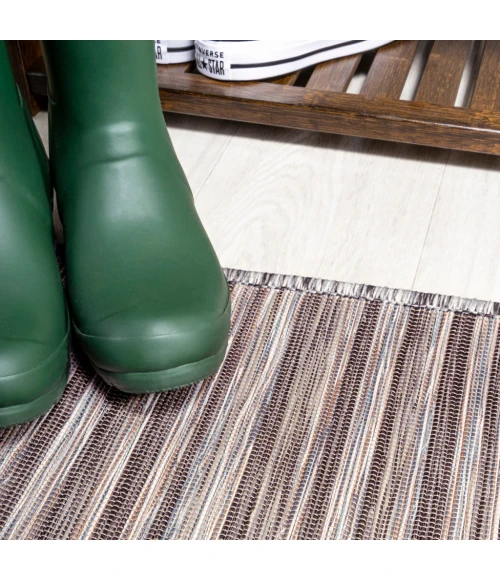 Finn Modern Farmhouse Pinstripe Dark Gray/Blue 6' Round Indoor/Outdoor Area Rug