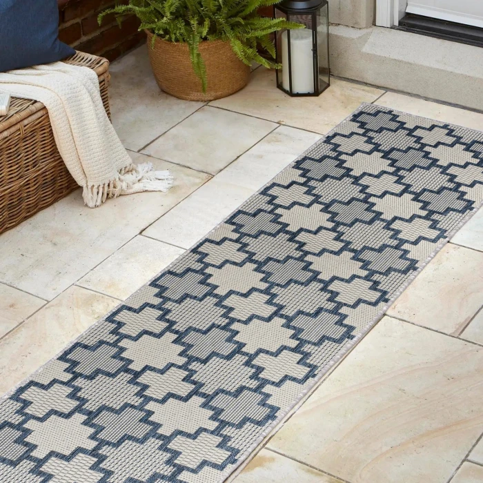 Jonathan Y TUSCAN SUN COLLECTION Black TSN201A 2ft. X 7ft.-10in. Rect. Rug