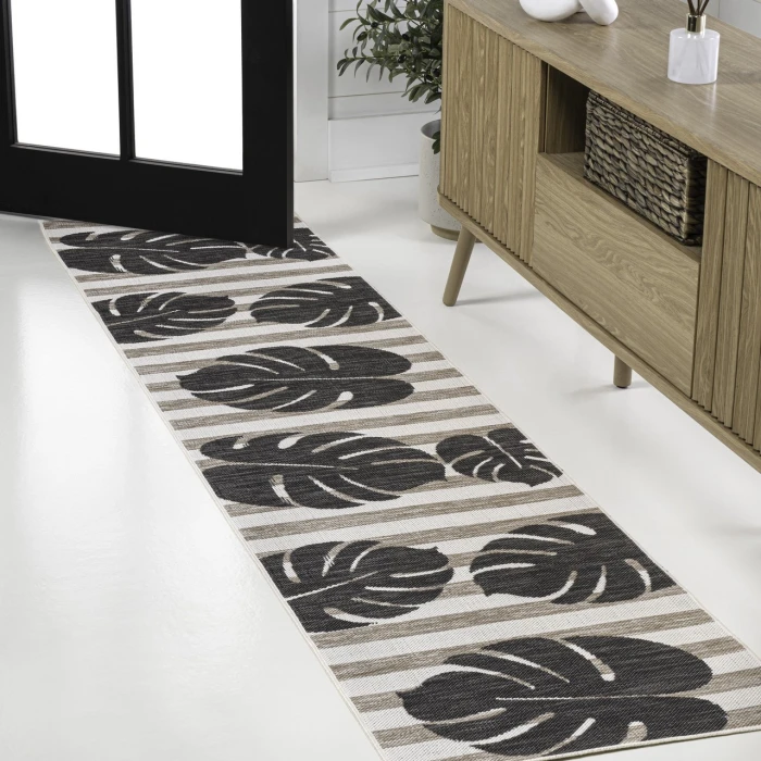 Jonathan Y TUSCAN SUN COLLECTION Black TSN400A 2ft. X 7ft.-10in. Rect. Rug