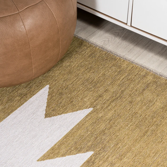 Chayton Minimalist Geometric Machine-Washable Moss/Cream 5 ft. x 8 ft. Area Rug