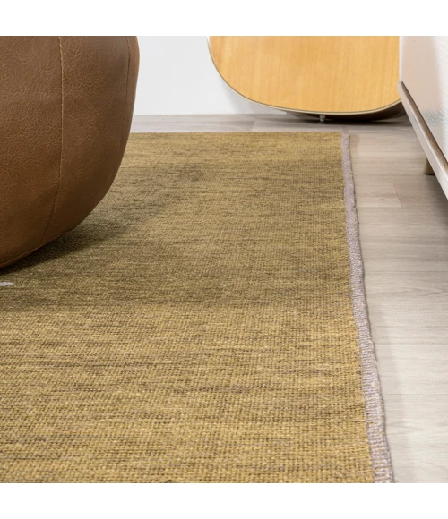 Chayton Minimalist Geometric Machine-Washable Moss/Cream 3 ft. x 5 ft. Area Rug