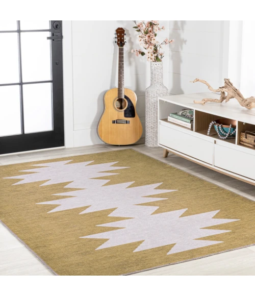 Chayton Minimalist Geometric Machine-Washable Moss/Cream 3 ft. x 5 ft. Area Rug
