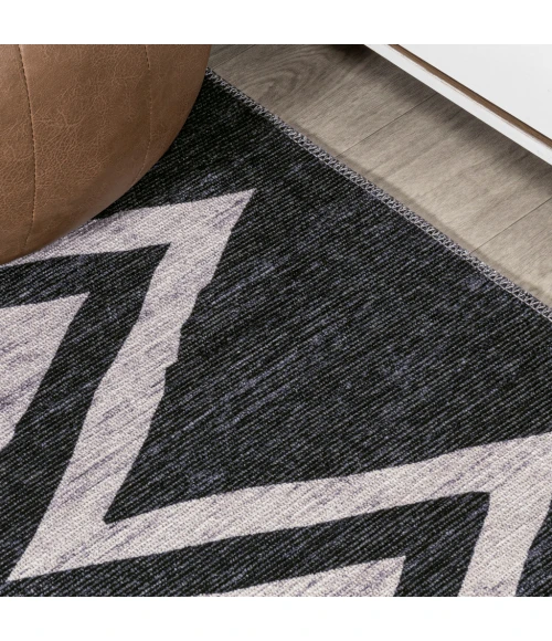 Siksak Modern Chevron Border Machine-Washable Ivory/Navy 8 ft. x 10 ft. Area Rug