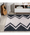 Siksak Modern Chevron Border Machine-Washable Ivory/Navy 8 ft. x 10 ft. Area Rug