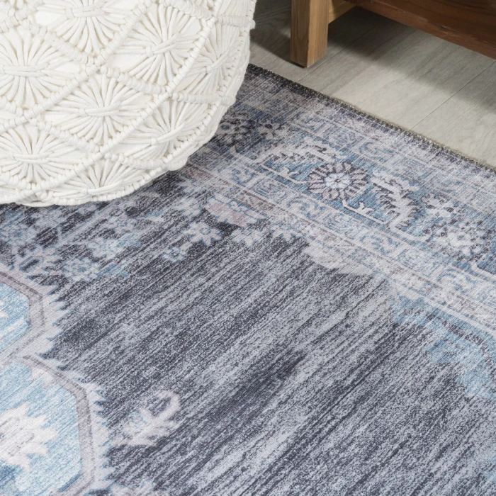 Wincer Chenille Cottage Medallion Machine-Washable Gray/Blue/White 5 ft. x 8 ft. Area Rug