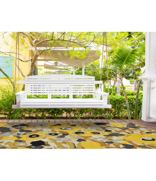 Kaleen Flora Fantasies Gold HFL01-05-5959 RD 5 ft. 9 in. X 5 ft. 9 in. Round Rug