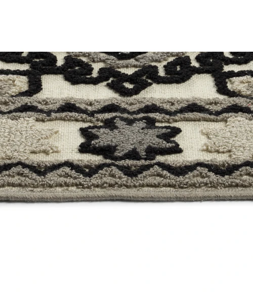 Kaleen Warwick Black TDW08-02-1818 18 in. X 18 in. Square Rug