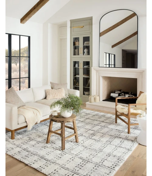 Loloi II Bliss Shag BLS-03 Cream / Grey 2'-7" x 7'-6" Area Rug