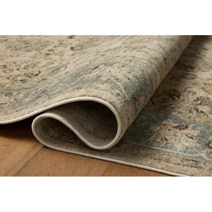 Loloi Briar Ant. Ivory / Blue BRR-05 6ft.-7in. X 9ft.-2in. Rect. Rug