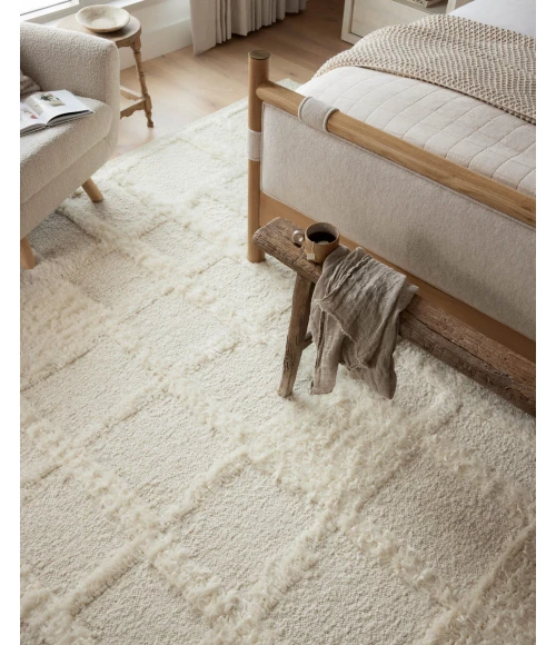 Loloi Cassian Ivory 2'-0" x 3'-0" Accent Rug