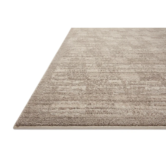 Loloi II Darby Pebble / Sand 2'-7" x 8'-0" Runner Rug