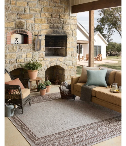 Loloi Easton Coffee / Dove ESN-01 2ft.-3in. X 3ft.-9in. Rect. Rug